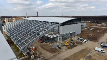 ”Laserul de la Măgurele” ZACE în cutii. 'ȘAPA NU ESTE NIVELATĂ CONFORM STANDARDELOR', iar sistemul de raze Gamma NU poate fi montat. A intervenit Comisia Europeană