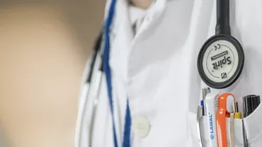 Şocant! O fată de 13 ani a ÎNGHIŢIT 14 ACE, după o ceartă cu iubitul. Verdictul MEDICILOR