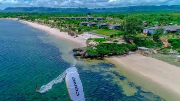 Ce spun turiştii despre complexul lui Radu Mazăre din Madagascar. ''Patronul a ţipat la şofer de ni s-a făcut nouă jenă. S-a comportat oribil!'' (VIDEO)