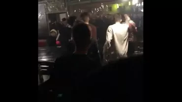TEROARE! S-au bătut ca în VESTUL SĂLBATIC într-un cunoscut BAR din oraș (VIDEO)