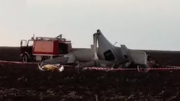 Tragedie aviatică în județul Constanța: Un avion s-a prăbușit la Tuzla. O persoană a murit și alta a fost rănită grav (VIDEO)
