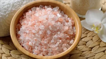 Sarea roz de Himalaya: 12 beneficii uluitoare