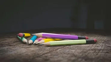 Nou protest anunțat pentru marți! Profesorii vor purta banderole tricolore, nemulţumiţi de situaţia din educaţie