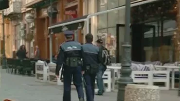 Caz ȘOCANT la Bacău: Un polițist a fost BICIUIT în plină stradă (VIDEO)