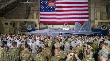 Donald Trump GAFEAZĂ din nou şi declară distrugerea totală a Statului Islamic. Reacţia aliaţilor lui care ÎNCĂ se luptă cu ISIS