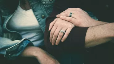Cum să suporți obiceiurile neplăcute ale partenerului tău