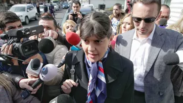 Kovesi, aşteptată de zeci de persoane la sosirea la secţia specială unde va fi audiată (FOTO, VIDEO)