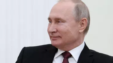 Cum marchează Vladimir Putin ziua femeii...