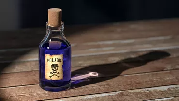 Un medic stomatolog se ZBATE între viață și moarte, după ce s-a INTOXICAT cu alcool metilic