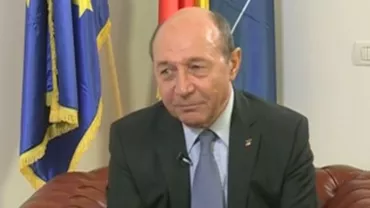 Băsescu: Cioloş şi Barna au lăsat să li se vadă faţa hâdă de farisei politici de acelaşi rang cu Dragnea şi ai lui