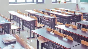 Protest la simularea de Evaluare Națională. Elevii, îndemnaţi să dea foaia goală: ''Tu, beneficiarul primar al educației, ești cel care contează! Examenele ar trebui să fie despre tine, nu despre ei!''