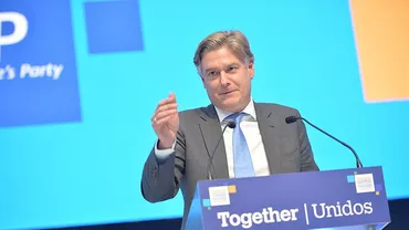 Lider european: La mine în ţară se protestează pentru că sunt PREA MULTE autostrăzi. Socialiştii de aici sunt UN EȘEC