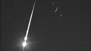 NASA a detectat EXPLOZIA unui meteorit în atmosfera Pământului cu puterea a 10 bombe nucleare (FOTO, VIDEO)