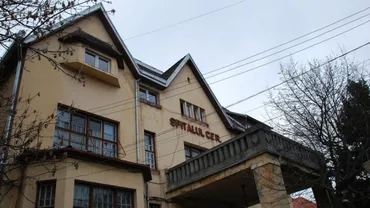 UN NOU MEDIC FALS! Un OFTALMOLOG care ar fi petrecut 10 ANI în branșă FĂRĂ CALIFICARE, la Spitalul CFR din Cluj