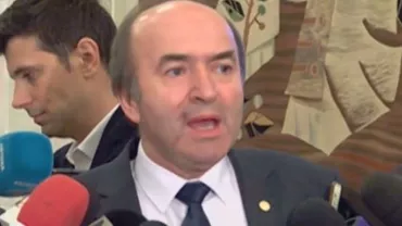 Toader, întrebat dacă va da OUG pe Codurile penale: Vă dau un răspuns care nu vă ajută la nimic (VIDEO)