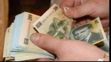 ȘOC în România! Mai mulți oameni AU GĂSIT bancnote de 200 de lei, REALE, PE STRADĂ și le-au dus la poliție: Ce au aflat, întrece orice imaginație