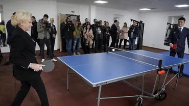Viorica Dăncilă a jucat ping-pong cu şeful Poliţiei de Frontieră (VIDEO, FOTO)