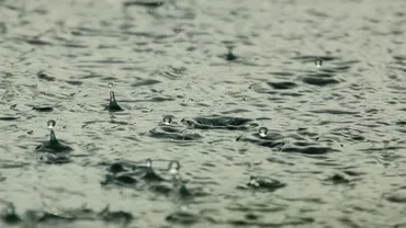 ALERTĂ METEO: PLOAIA pune stăpânire pe România în următoarele două săptămâni. Cum va fi vremea în București