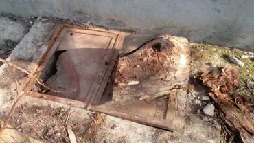 Iași: Un copil de 3 ani A MURIT după ce a căzut în fosa septică a școlii din localitate