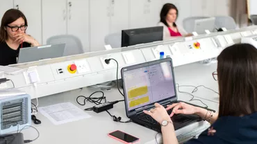 Cu capul în nori, dar bine informat!