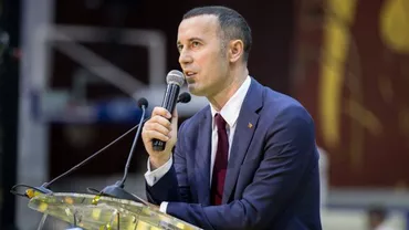 Iulian Dumitrescu, lider al PNL Prahova: Mă delimitez categoric de primarul din comuna Podenii Noi asupra căruia planează suspiciunea că ar fi lovit cu pumnii și picioarele un polițist local