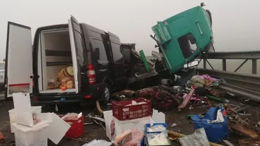 ACCIDENT MAJOR PE A2 între un autotren, o autoutilitară şi un autoturism! BILANȚUL victimelor