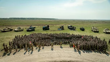 Militarii români din Afganistan, mesaje pentru familii cu ocazia Paștelui! Urări emoționante de la cei care își apără PATRIA departe de patrie: ”Ele sunt puterea mea aici, și vreau să le spun că le iubesc foarte mult” (VIDEO)