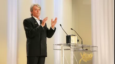 CÂT SADISM! Alain Delon își închidea copilul în CUȘCĂ cu CÂINII! Detalii TERIFIANTE