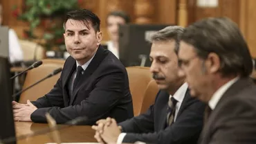 Candidații pentru funcțiile de judecători la Curtea Constituțională au primit raport favorabil în urma audierilor din Comisiile juridice din Parlament (FOTO)