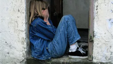 Scene HALUCINANTE în apropierea unei școli din Capitală: Un bărbat dezbrăcat a fugărit o fetiță (VIDEO)