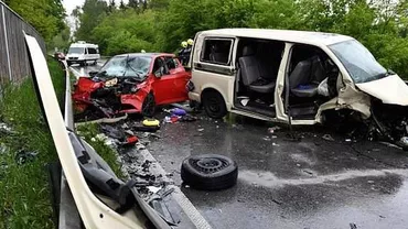 Accident mortal! Un microbuz cu ROMÂNI, implicat în tragedie! Bilanțul MORȚILOR (FOTO)
