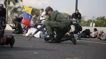 Anunțul momentului: Un general venezuelean face apel la armată să se revolte împotriva lui Maduro