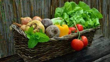 Mâncare sănătoasă: 5 idei de gustări sub 100 de calorii