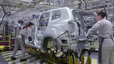 Cresc salariile la Dacia. Câți bani primesc angajații?