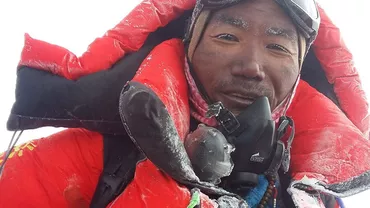 Bărbatul care a urcat pe Vârful Everest de 24 de ori (FOTO)
