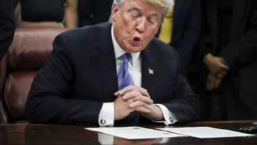 Trump stârnește furie cu o nouă decizie controversată: Vrea să graţieze mai mulţi militari judecaţi de crime de război