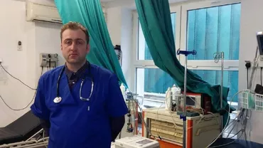 IMAGINI ȘOCANTE! Medic de gardă la spitalul din Roman, BĂTUT ȘI TÂRÂT PE JOS de un pacient nervos (VIDEO)