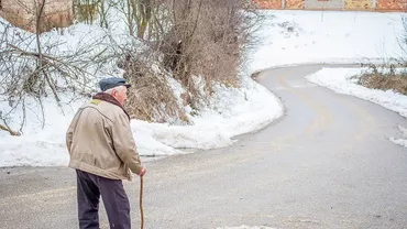Vârsta de pensionare, schimbată oficial: Românii încep să ia cu asalt Casele de pensii! De ce documente ai nevoie