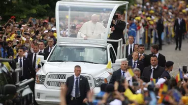 Papa Francisc, la Iași. 150.000 de pelerini l-au întâmpinat în Capitala Moldovei. Suveranul Pontif: ”Lângă voi mă simt acasă” (FOTO, VIDEO)