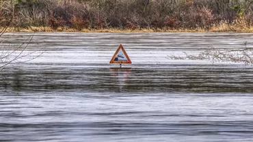 Trupul unui bărbat, găsit în râul Prahova: Ar fi vorba despre turistul luat de viitură sâmbătă