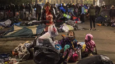 Un bebeluș de 4 luni, dintr-o familie de romi din România, este cel mai mic copil separat de părinții săi din cauza politicii administrației Trump privind imigrația: Povestea lui Constantin, prezentată de New York Times