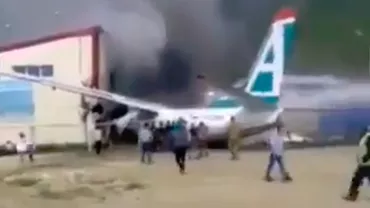 ACCIDENT AVIATIC! Două persoane au murit, după ce un avion a aterizat de urgență