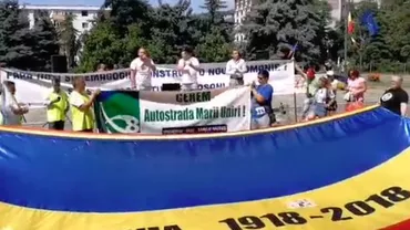 Protest la Botoșani, din cauza drumurilor proaste: 'Vrem echitate pentru Moldova! Vrem AUTOSTRADĂ!' (VIDEO)