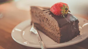 Tort cu crema de zahar ars