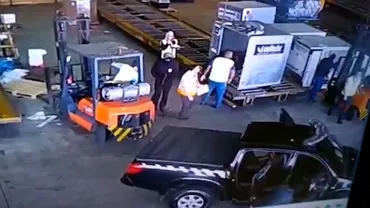 JAFUL ANULUI: 8 falși polițiști au furat 750 DE KG DE AUR în mai puțin de 3 minute! Detalii INCREDIBILE