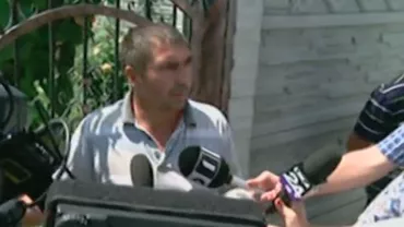 Descinderi lângă casa CRIMINALULUI din Caracal. Vecin: 'Nu suntem în relații bune. Eu știam FAȚA LUI ADEVĂRATĂ. Este un OM VIOLENT. Polițiștii mi-au verificat PODUL' (VIDEO)