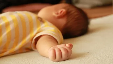 CRIMĂ HORROR: O mamă și-a băgat într-un SAC bebelușul și l-a ascuns în curte! Românca și-ar mai fi ÎNGROPAT încă doi copii