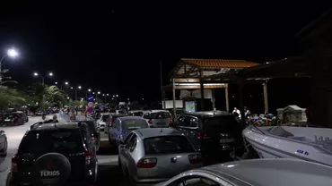 Românii, încă blocați pe insula Samothraki din Grecia. Nu mai există niciun feribot și a izbucnit un incendiu de vegetație (VIDEO)