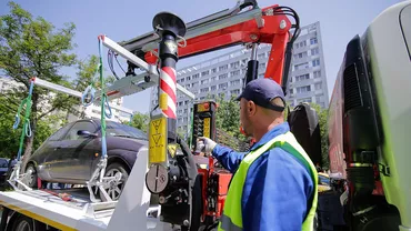 București: Începând de luni se ridică mașinile parcate neregulamentar. Șeful Poliției locale, pentru B1.RO: Este vorba de autovehiculele care îngreunează traficul pe arterele principale