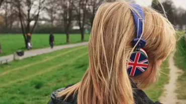 Copiii din România şi Polonia, hărţuiţi în şcolile britanice: 'Cineva a făcut comentarii xenofobe despre mine şi au încercat să îmi ardă părul' / 'Un grup m-a urmărit strigând «Ukip» şi că ar trebui să mă întorc la mine în țară'